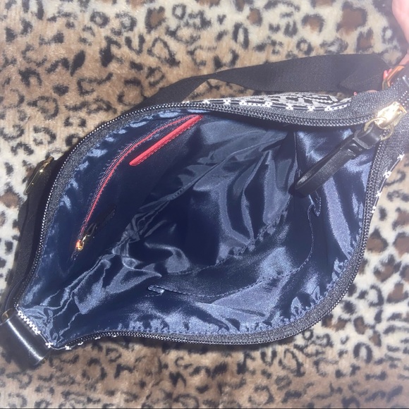 Tommy Hilfiger Crossbody Purse - Picture 4 of 6